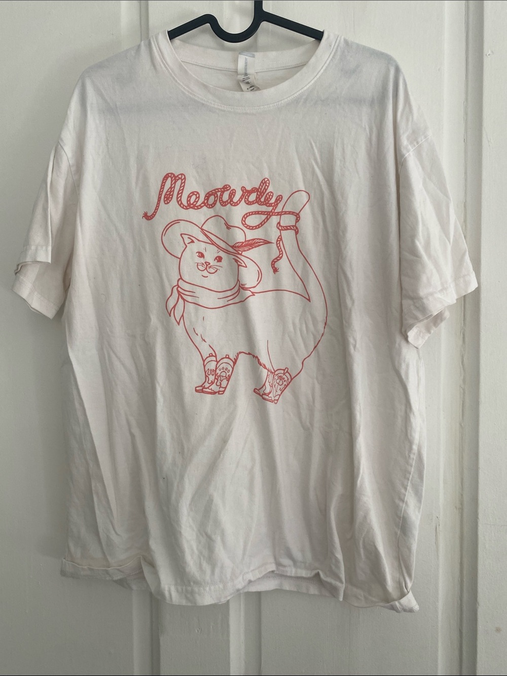 White "Meowdy" Graphic T-Shirt